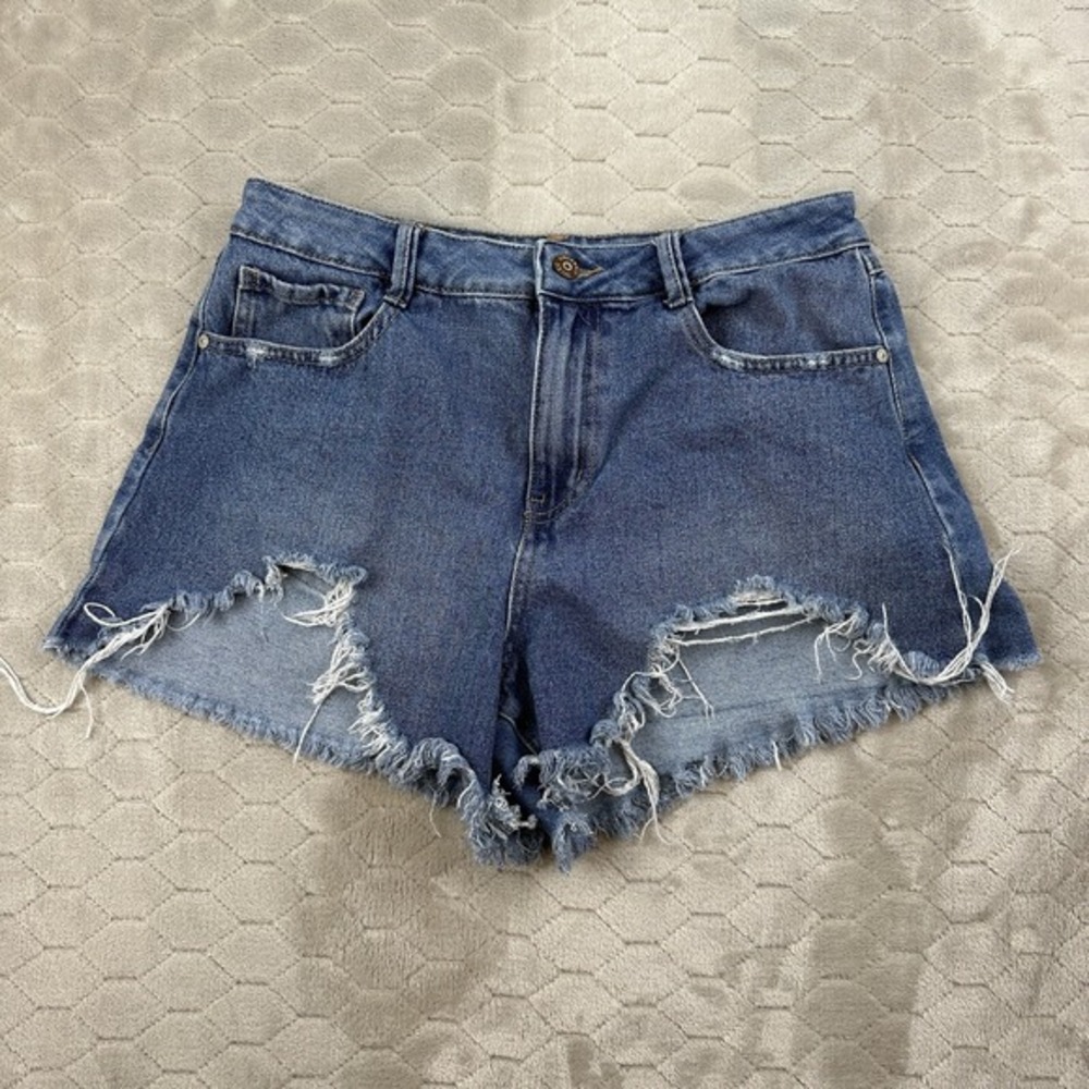 Sincerely Jules Denim Cut Off Frayed Shorts - 9/29 Sizing - See Pics
